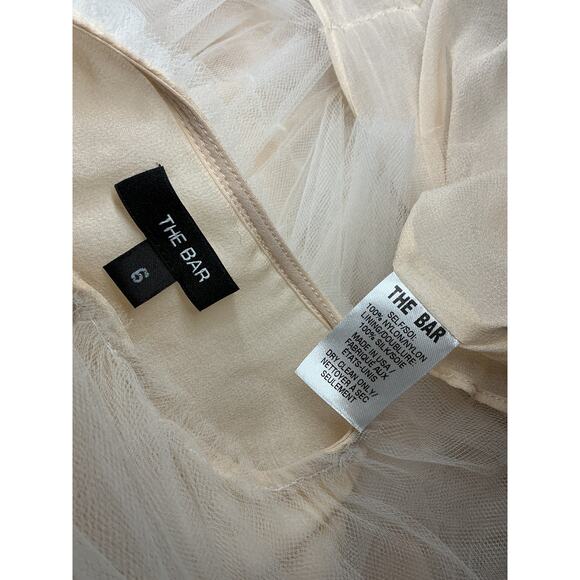 The Bar 'Henri' White Nylon Gown Size 6 - Picture 4 of 4